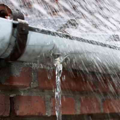 Gutter leak repair sealant that can stop a gutter leak even in the rain.